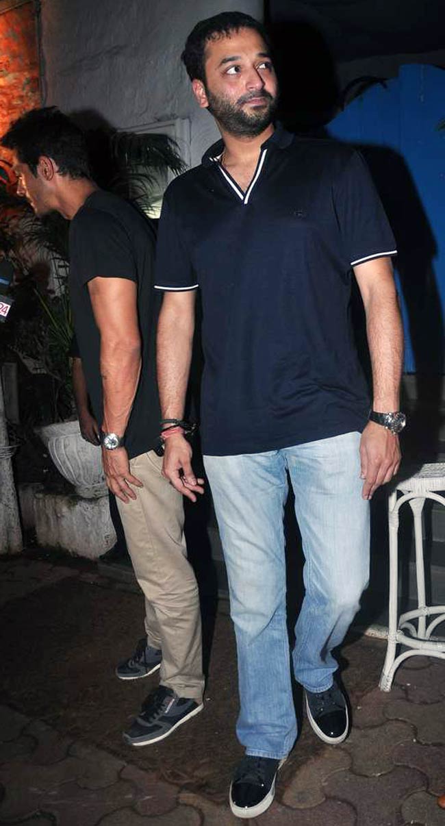 हिट रहा 'कॉकटेल' फार्मूला, पार्टी में झूमे सितारे | फर्स्‍ट लुक