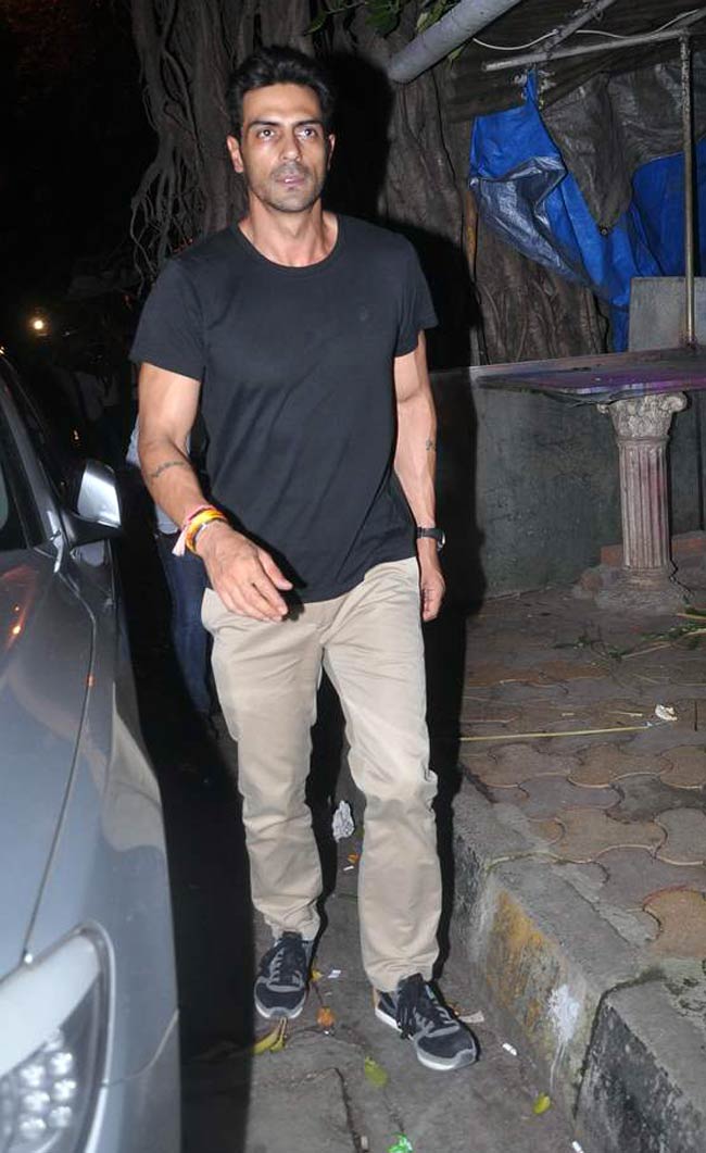 हिट रहा 'कॉकटेल' फार्मूला, पार्टी में झूमे सितारे | फर्स्‍ट लुक