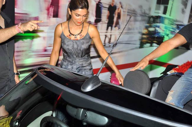 'कॉकटेल' प्रमोशन में जुटी सैफ-दीपिका-डायना की तिकड़ी