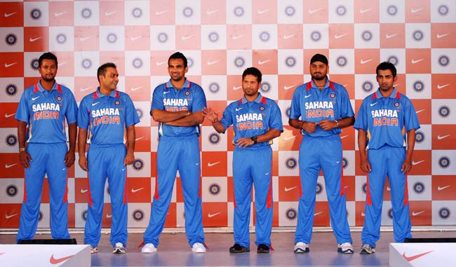 टीम इंडिया के 'टर्बनेटर' को 100वें टेस्ट की बधाई | सचिन पर विशेष