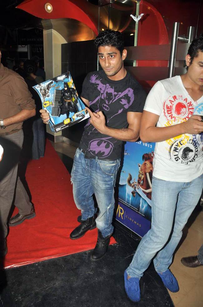 'द डार्क नाइट राइजेज' का धमाकेदार प्रीमियर | 'कॉकटेल' की धूम 