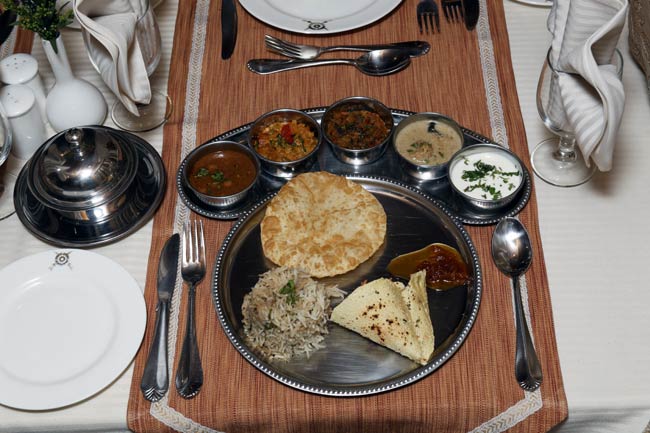 डेक्कन ओडिसी में करें शाही सफर