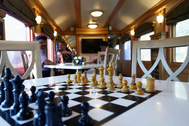 डेक्कन ओडिसी में करें शाही सफर