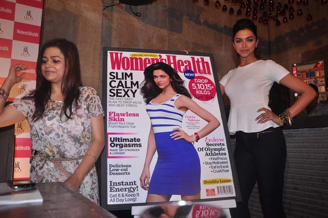 मैगजीन के अनावरण पर दीपिका पादुकोण | दीपिका के जलवे