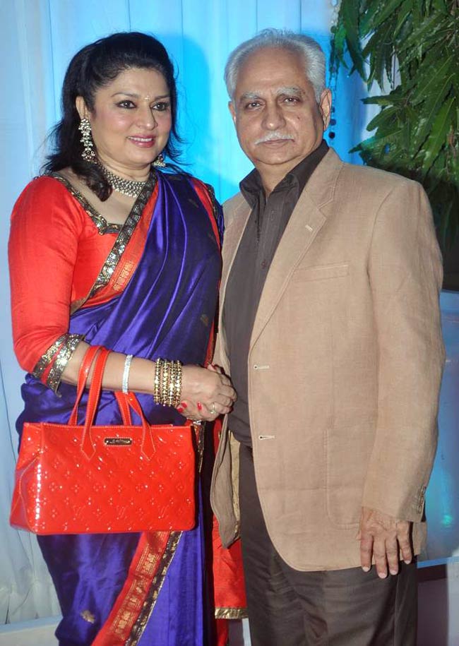 ईशा देओल-भरत तख्तानी की रिसेप्शन पार्टी  | शादी का एलबम