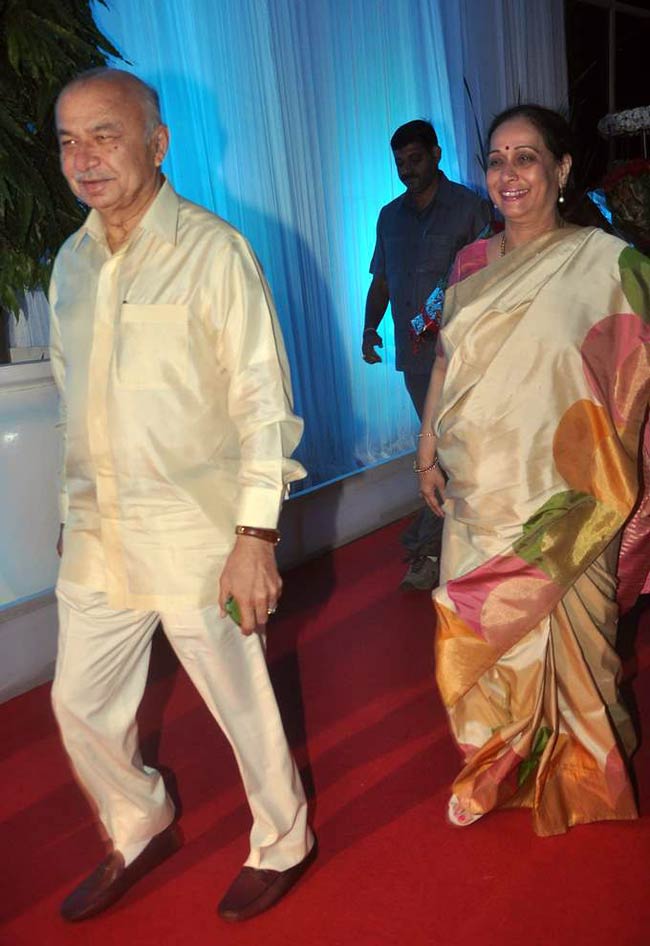 ईशा देओल-भरत तख्तानी की रिसेप्शन पार्टी  | शादी का एलबम