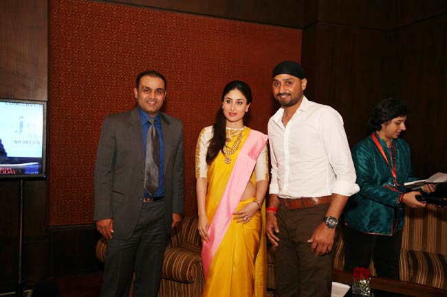 टीम इंडिया के 'टर्बनेटर' को 100वें टेस्ट की बधाई | सचिन पर विशेष