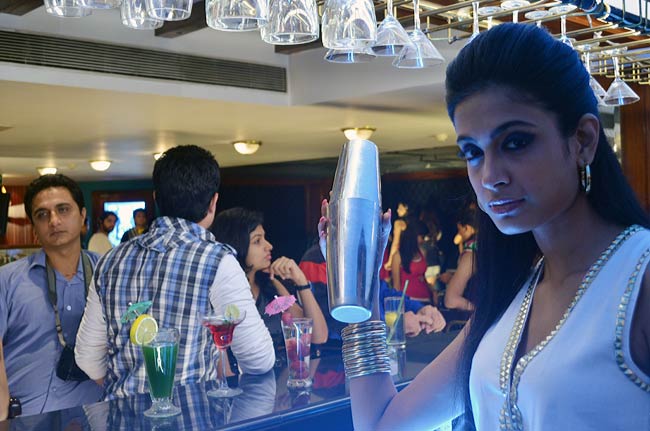 'क्या सुपर कूल हैं हम' का फर्स्‍ट लुक | फिल्म का प्रमोशन