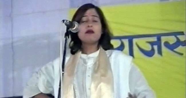 17 जुलाई 2012: तस्‍वीरों में दिनभर की अहम खबरें | पढ़ें