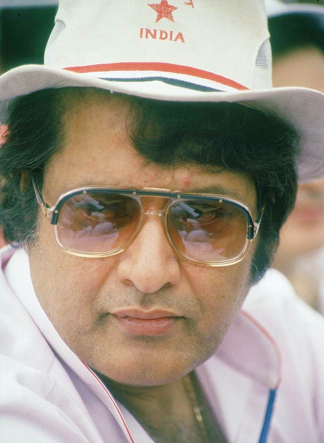 बॉलीवुड के 'भारत कुमार' को जन्‍मदिन मुबारक...