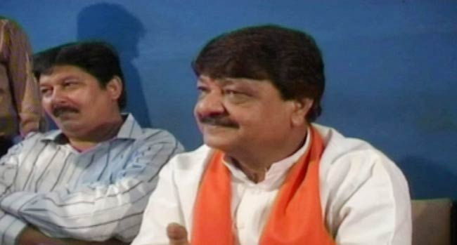 21 जुलाई 2012: तस्वीरों में दिनभर की बड़ी खबरें | पढ़ें