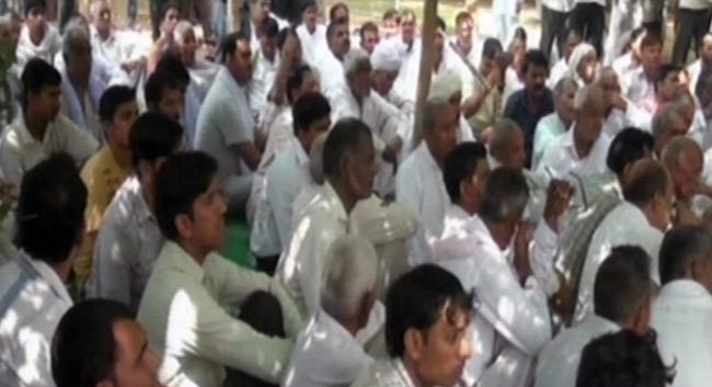 23 जुलाई 2012: तस्वीरों में दिनभर की बड़ी खबरें | पढ़ें