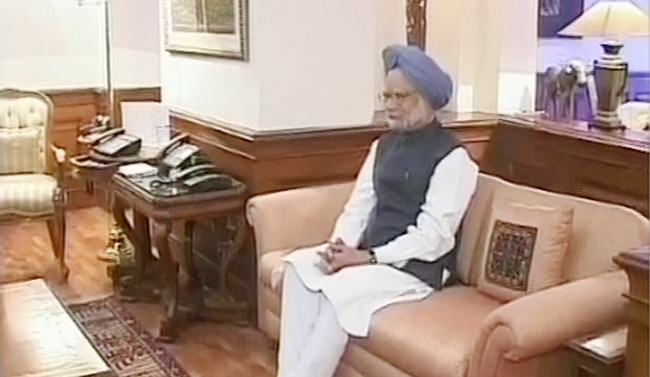 16 जुलाई 2012: तस्वीरों में दिनभर की बड़ी खबरें | पढ़ें