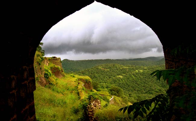 छत्रपति शिवाजी से जुड़े हैं महाराष्ट्र के किले