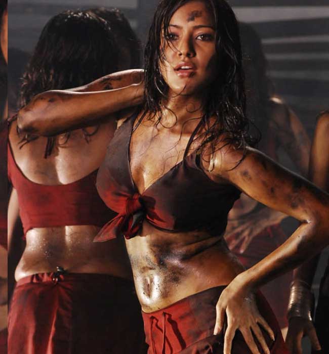 अभिनेत्री नेहा शर्मा की DIRTY DANCING  | आइटम गर्ल