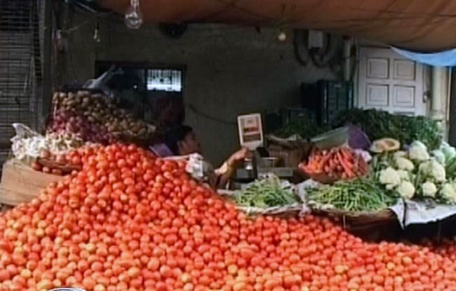 12 जुलाई 2012: तस्वीरों में दिनभर की बड़ी खबरें | पढ़ें