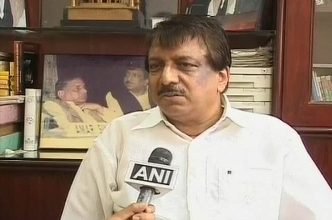 11 जुलाई 2012: तस्वीरों में दिनभर की बड़ी खबरें | पढ़ें