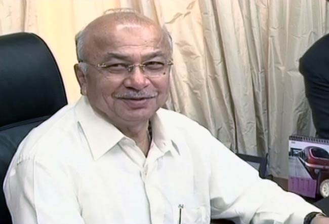 24 जुलाई 2012: तस्वीरों में दिनभर की अहम खबरें | पढ़ें