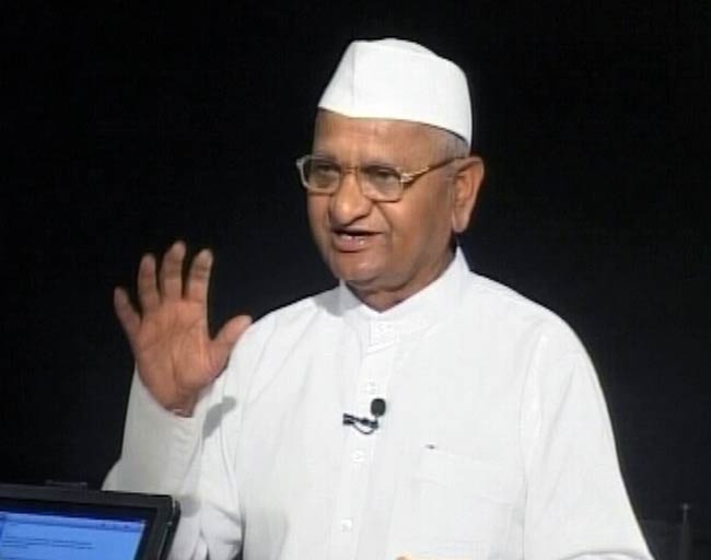 26 जुलाई 2012: तस्वीरों में दिनभर की अहम खबरें | पढ़ें