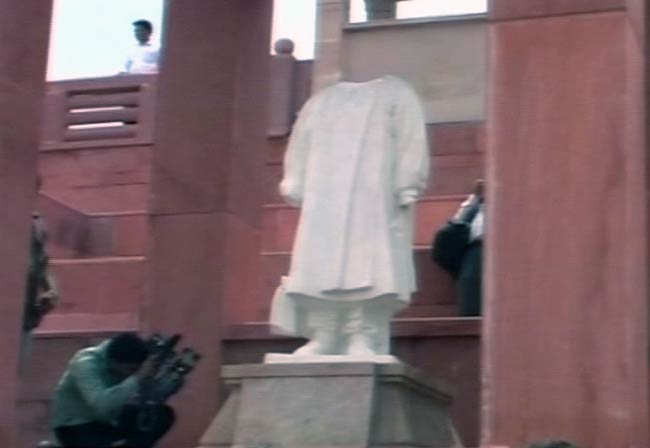 26 जुलाई 2012: तस्वीरों में दिनभर की अहम खबरें | पढ़ें