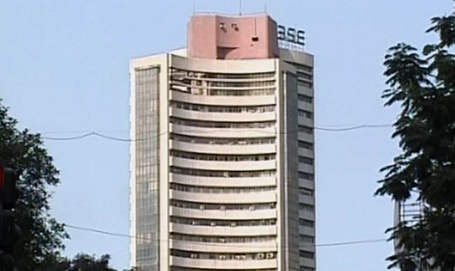 12 जुलाई 2012: तस्वीरों में दिनभर की बड़ी खबरें | पढ़ें