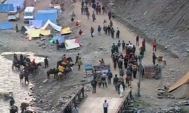 27 जुलाई 2012: तस्वीरों में दिनभर की अहम खबरें | पढ़ें