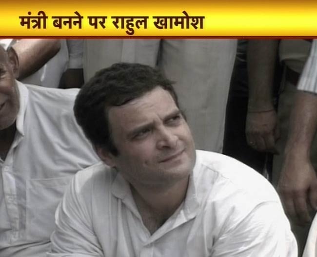 25 जुलाई 2012: तस्वीरों में दिनभर की अहम खबरें | पढ़ें