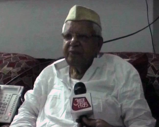 27 जुलाई 2012: तस्वीरों में दिनभर की अहम खबरें | पढ़ें