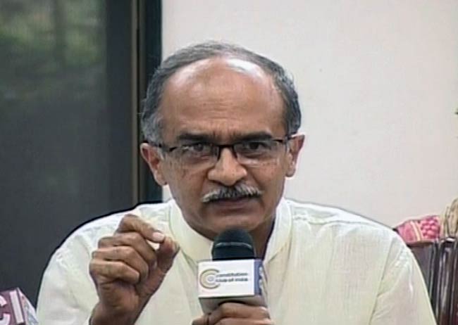 24 जुलाई 2012: तस्वीरों में दिनभर की अहम खबरें | पढ़ें