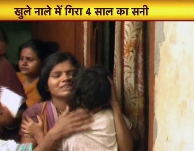 13 जुलाई 2012: तस्वीरों में दिनभर की बड़ी खबरें | पढ़ें