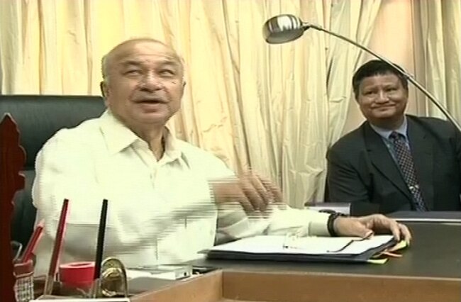 19 जुलाई 2012: तस्‍वीरों में दिनभर की अहम खबरें  | पढ़ें