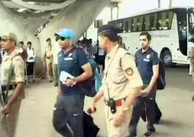 18 जुलाई 2012: तस्‍वीरों में दिनभर की अहम खबरें | पढ़ें