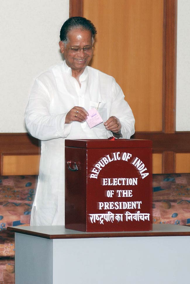 देश के 14वें राष्ट्रपति चुनाव के लिए मतदान संपन्न