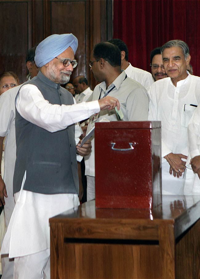 देश के 14वें राष्ट्रपति चुनाव के लिए मतदान संपन्न