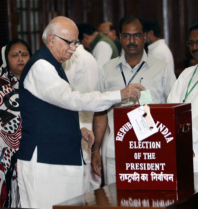 देश के 14वें राष्ट्रपति चुनाव के लिए मतदान संपन्न