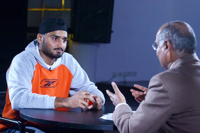 टीम इंडिया के 'टर्बनेटर' को 100वें टेस्ट की बधाई | सचिन पर विशेष