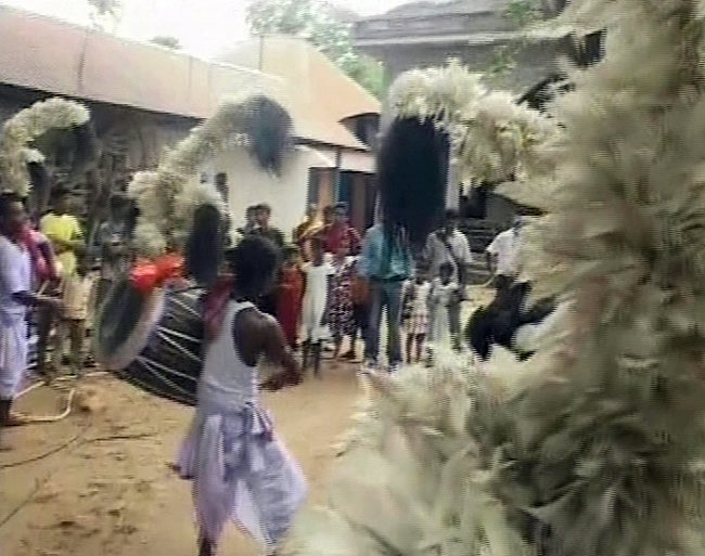 प्रणब दा जीते, खुशी में झूम उठे समर्थक