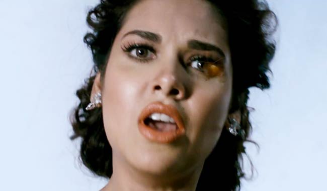 राज 3: ज्यादा प्यार, ज्यादा वासना और ज्यादा डर | बिपाशा