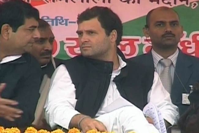 10 जुलाई 2012: तस्वीरों में दिनभर की बड़ी खबरें | पढ़ें