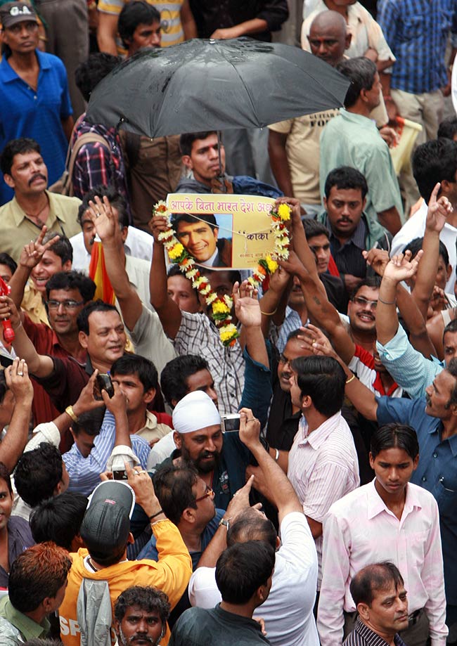 राजेश खन्ना का अंतिम सफर | अनदेखी तस्वीरें