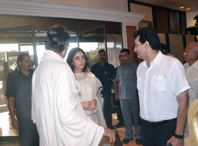 काका को 'आखिरी सलाम' देने उमड़ा बॉलीवुड | अनदेखी तस्वीरें