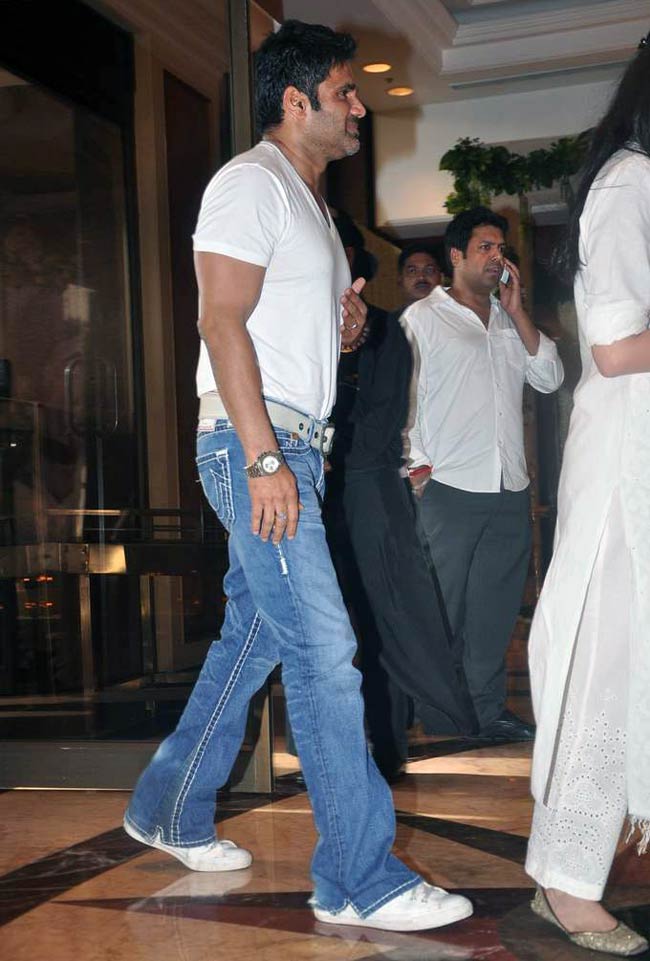 काका को 'आखिरी सलाम' देने उमड़ा बॉलीवुड | अनदेखी तस्वीरें