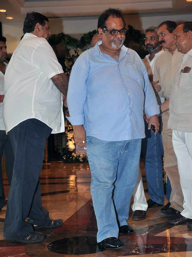 काका को 'आखिरी सलाम' देने उमड़ा बॉलीवुड | अनदेखी तस्वीरें