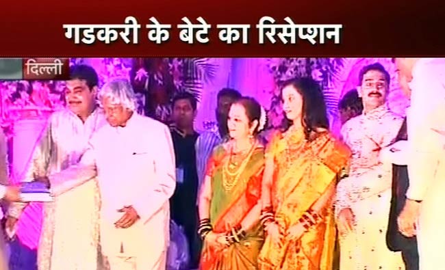 03 जुलाई, 2012: तस्‍वीरों में दिनभर की अहम खबरें | पढ़ें