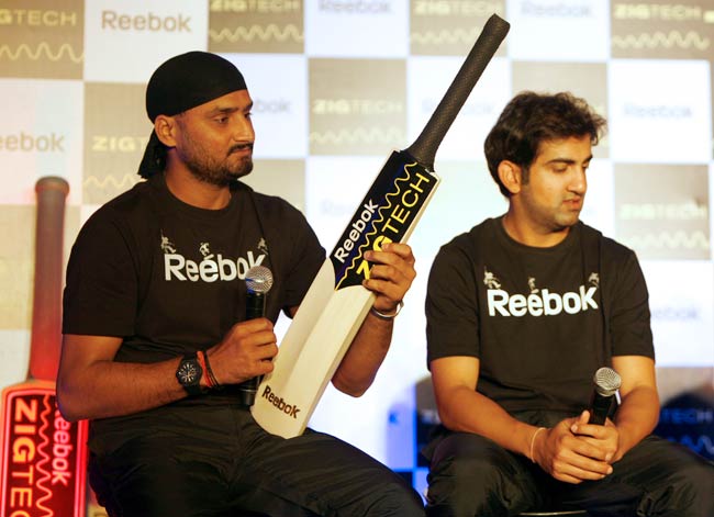 टीम इंडिया के 'टर्बनेटर' को 100वें टेस्ट की बधाई | सचिन पर विशेष