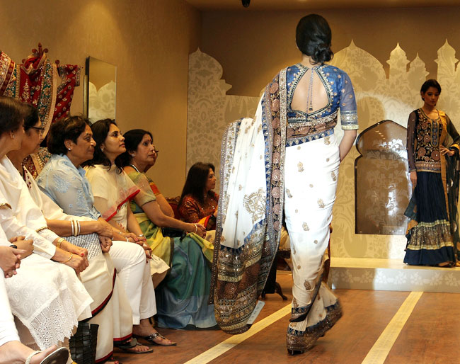 रितु कुमार के कलेक्‍शन 'पंचवस्‍त्र लाइन' का धमाल