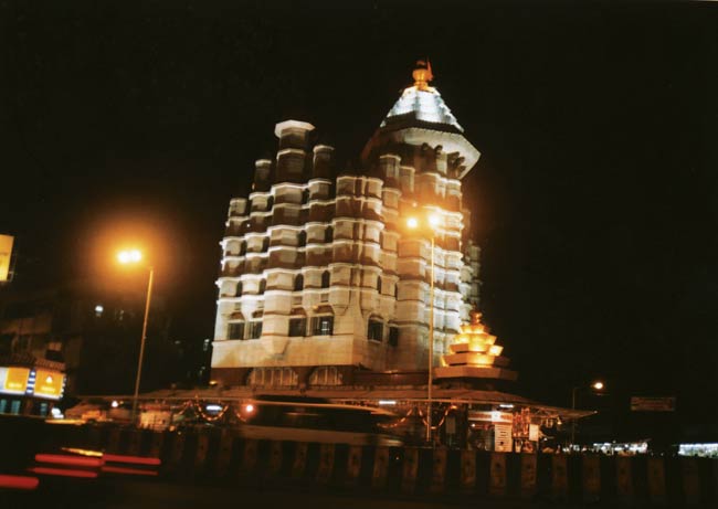 पर्यटकों को अपनी ओर खिंचती है मुंबई