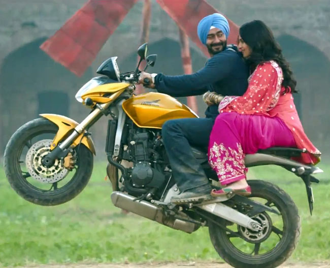 'सन ऑफ सरदार' में सोनाक्षी का जलवा | 2011 की हिट फिल्‍में