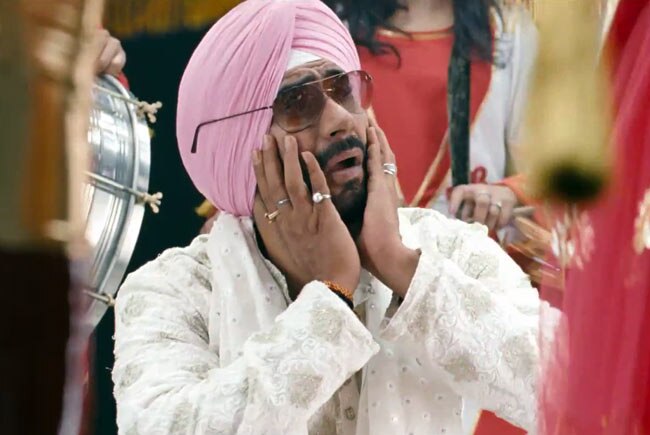 'सन ऑफ सरदार' में सोनाक्षी का जलवा | 2011 की हिट फिल्‍में