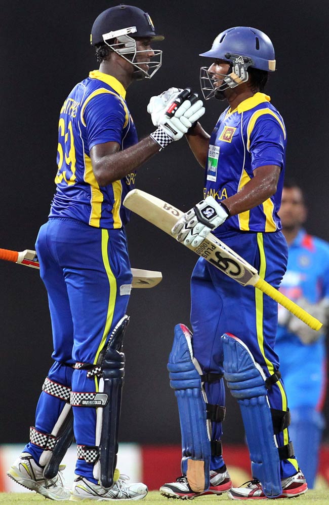 गंभीर, रैना के तूफान में उड़ा श्रीलंका